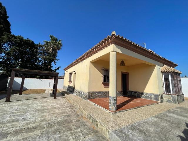 VENTA DE CHALET EN LA RANA VERDE photo 0