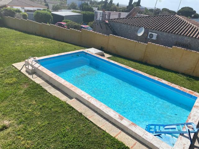 VENTA DE CHALET CHICLANA ZONA EL  MARQUESADO photo 0