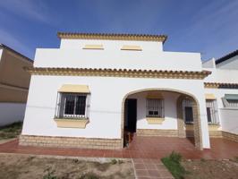 VENTA DE CHALET EN EL PAGO DEL HUMO photo 0
