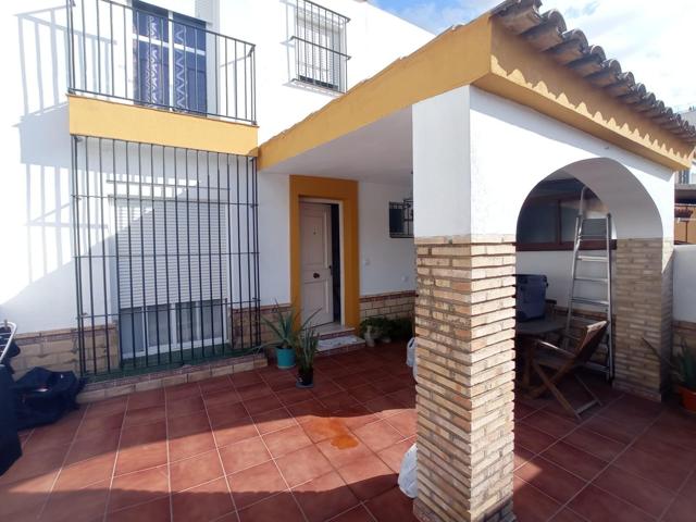 VENTA DE UNIFAMILIAR EN CHICLANA DE LA FRONTERA photo 0