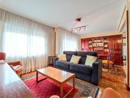 Venta de piso en Burgos Capital photo 0