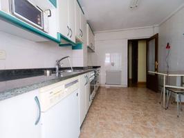 Venta de piso en Burgos Capital photo 0