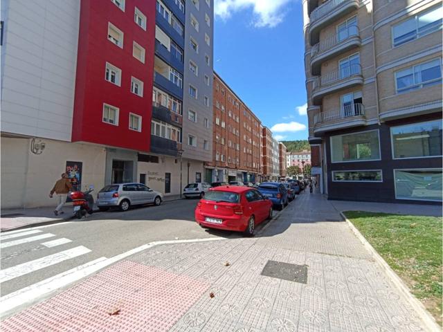Venta de un piso en Burgos Capital photo 0