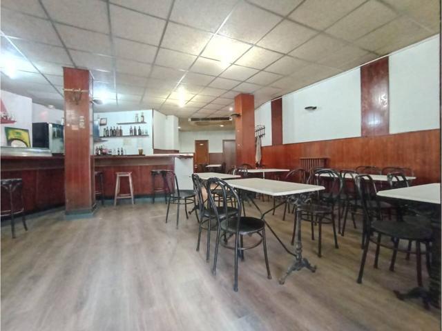 Venta de local comercial en Burgos Capital photo 0