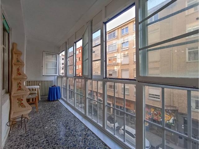 PISAZO EN ALFONSO X 'EL SABIO' photo 0