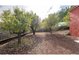 MAGNÍFICO CHALET CON GRAN ZONA EXTERIOR, CINCO HABITACIONES, UN BAÑO COMPLETO Y AMPLIA COCINA INDEPENDIENTE EN CALLE PRE photo 0