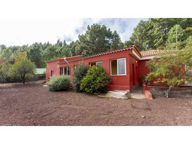 MAGNÍFICO CHALET CON GRAN ZONA EXTERIOR, CINCO HABITACIONES, UN BAÑO COMPLETO Y AMPLIA COCINA INDEPENDIENTE EN CALLE PRE photo 0