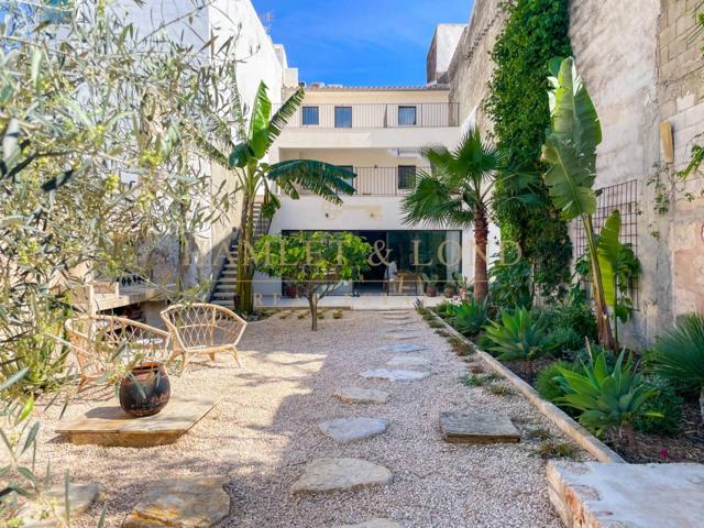 Casa Renovada en el Corazón del Pueblo – Gran Jardín y Piscina Privada photo 0