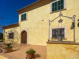 Finca con vistas a la montaña photo 0