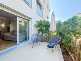Moderno dúplex en planta baja con piscina comunitaria photo 0