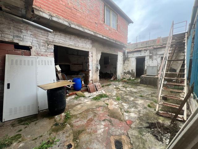 Casa de Pueblo en Beniajan photo 0