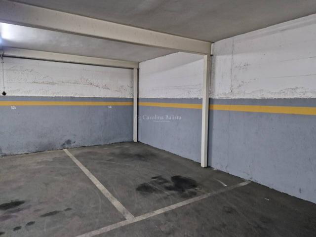 PLAZA DE PARKING COCHE MEDIANO PUERTA AUTOMATICA photo 0