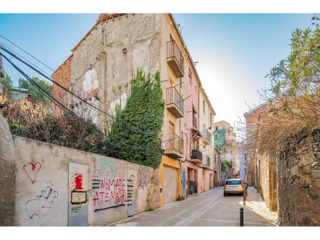 Edificio en venta en Escodines photo 0