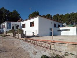 Casa - Chalet en venta en Alberique de 200 m2 photo 0