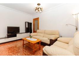 APARTAMENTO A 100 METROS DE LA PLAYA DE LOS LOCOS CON GARAJE Y TRASTERO. TORREVIEJA photo 0