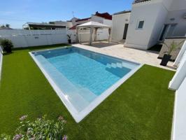 CHALET INDEPENDIENTE CON 300 METROS DE PARCELA A ESTRENAR EN SAN LUIS . TORREVIEJA. photo 0