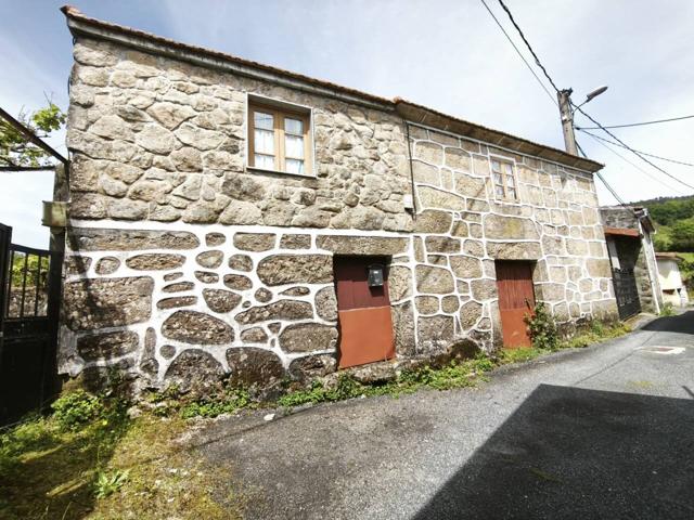 Casa con terreno y vistas al embalse de As Conchas photo 0