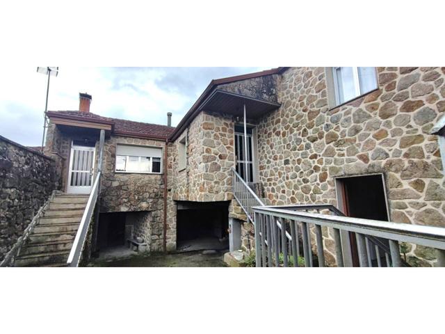 Entrar a vivir con terreno de 200 m² y patio photo 0