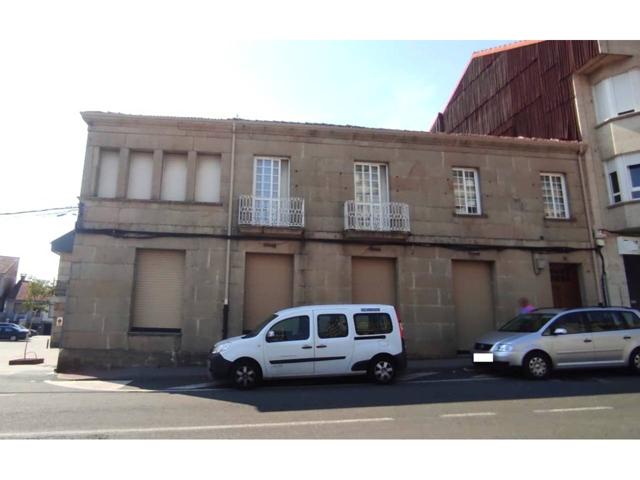 Céntrica propiedad con patio privado photo 0