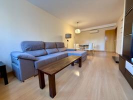 ¡¡ SE ALQUILA EN EXCLUSIVA MAGNIFICA VIVIENDA DE 3 HABITACIONES CON PLAZA DE GARAJE !! photo 0