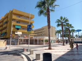 Oportunidad única en Canet d'en Berenguer – Local en esquina a 100 metros del Mar 🏡🏪 photo 0