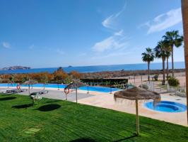 Fantástica vivienda en primera línea de playa con vistas al mar photo 0