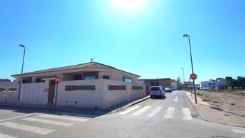 Bonito y amplio chalet todo distribuido en una planta en Pulpí pueblo photo 0