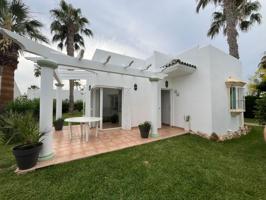En alquiler bonito bungalow de 2 dormitorios recién reformado photo 0