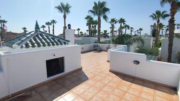 ¡Oportunidad en San Juan de los Terreros! Bungalow con Solárium Privado en Urbanización Exclusiva photo 0