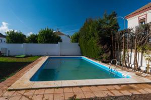 🏡 EXCLUSIVO CHALET INDEPENDIENTE LO IMPORTANTE EN UNA PLANTAEN EL CORAZÓN DE ESPARTINAS (SEVILLA) ✨ photo 0