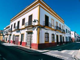 Edificio tradicional con 8 apartamentos a 5 minutos del mar – proyecto con potencial en el corazón de Chipiona photo 0