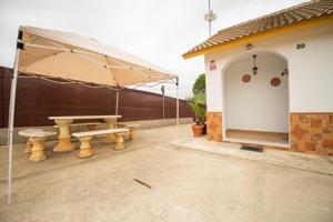 Vive la naturaleza todo el año – Casa con parcela en Hinojos, a un paso de Doñana y de la costa photo 0