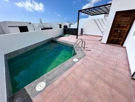 Villa con piscina en Playa Blanca photo 0