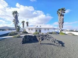 Villa independiente en el Islote photo 0