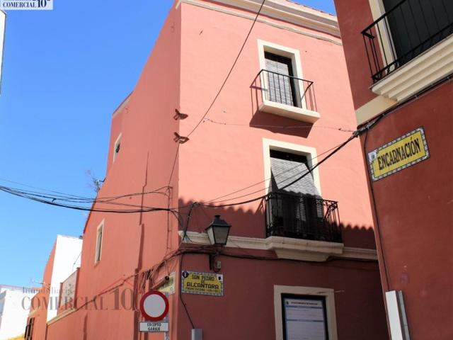 Casa En venta en Casco Antiguo, Badajoz photo 0