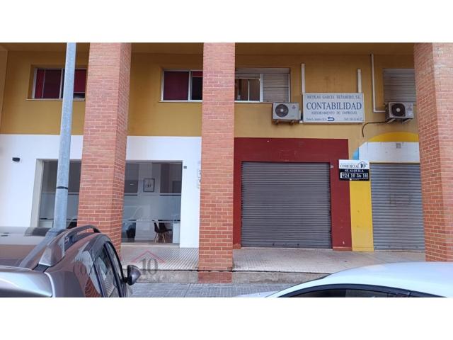 Local En alquiler en Badajoz photo 0