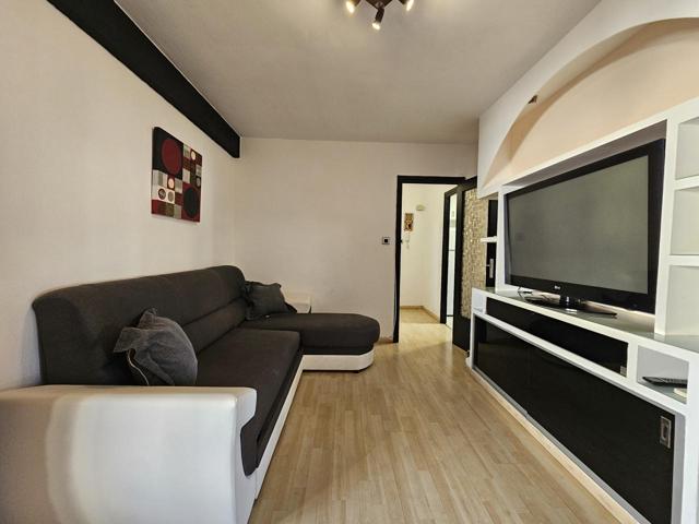 Apartamento en venta en Playa de Oliva photo 0