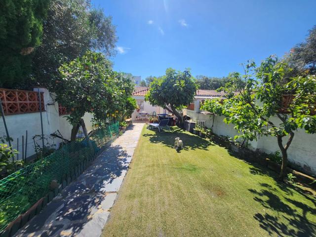 Villa En venta en Roses photo 0