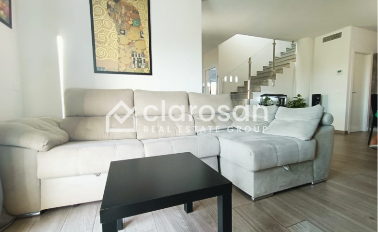 Casa-Chalet en Venta en Málaga Málaga photo 0