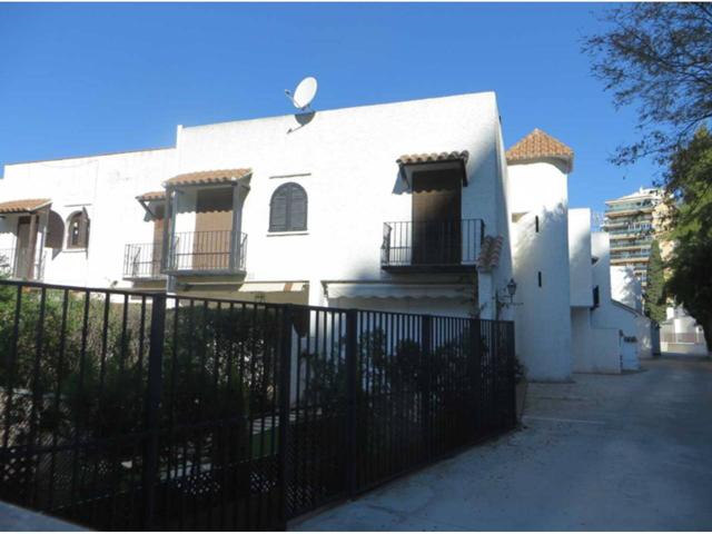 Chalet adosado en venta en Voramar photo 0