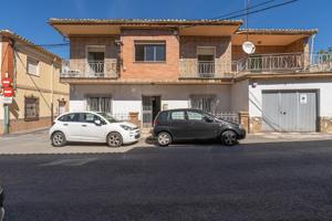 MARAVILLOSA CASA EN EL CENTRO DE EL PUEBLO DE ALFACAR CON 400 METROS DE TERRENO! photo 0