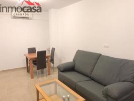 700 EUROS, PLENO CENTRO DE ARMILLA , AMUEBLADO CON GARAJE Y TRASTERO photo 0