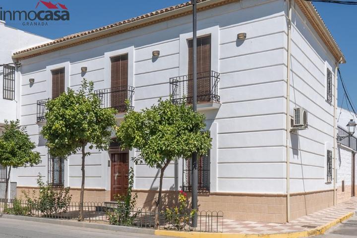 EMBLEMÁTICA CASA SEÑORIAL EN VALDERUBIO photo 0