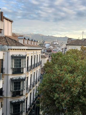 ¡Oportunidad única en el corazón de Granada! photo 0