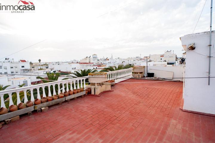 PISO SEÑORIAL EN EL PASEO DE LAS PALMERAS EN ISLA CRISTINA. photo 0