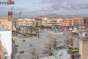 PISO EN PLENO CENTRO DE ARMILLA photo 0
