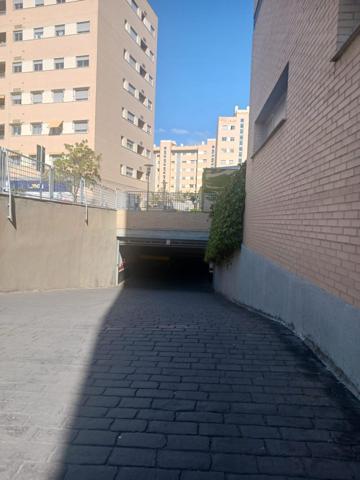 ALQUILER DE PLAZA DE GARAJE photo 0