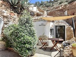 MARAVILLOSAS CUEVAS EN GORAFE, GRANADA photo 0