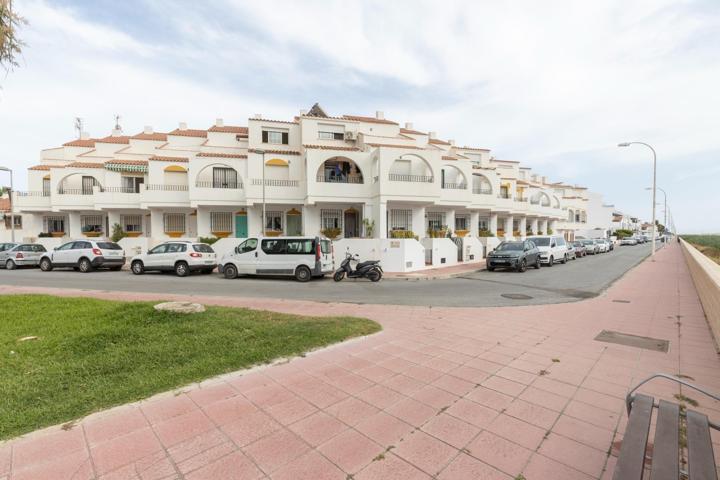 Preciosa casa en la urbanización de la perla photo 0