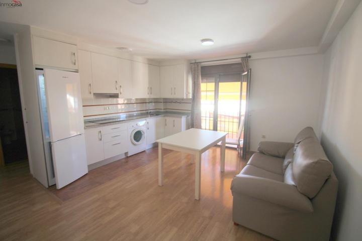 590 EUROS, APARTAMENTO AMUEBLADO CON GARAJE  Y TRASTERO. photo 0